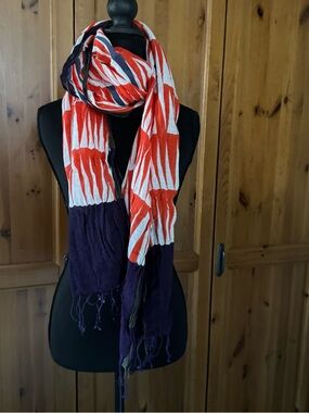 GAP Red White and Purple Patterned 100% Linen Lightweight  Scarf